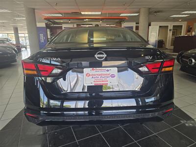 2023 Nissan Altima 2.5 SV 4DR SEDAN   - Photo 5 - Hamilton, OH 45015
