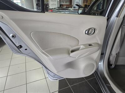 2014 Nissan Versa 1.6 SV 4DR SEDAN   - Photo 10 - Hamilton, OH 45015