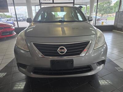2014 Nissan Versa 1.6 SV 4DR SEDAN   - Photo 2 - Hamilton, OH 45015