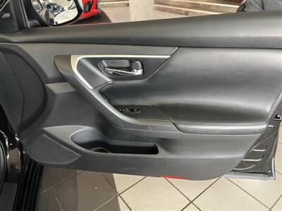 2016 Nissan Altima 2.5 SV 4DR SEDAN   - Photo 29 - Hamilton, OH 45015