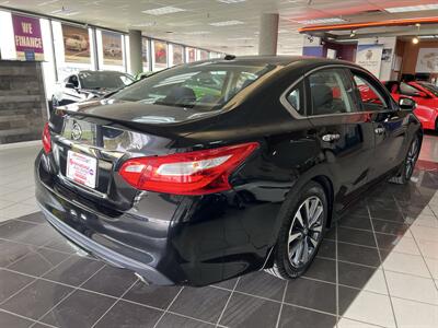 2016 Nissan Altima 2.5 SV 4DR SEDAN   - Photo 6 - Hamilton, OH 45015