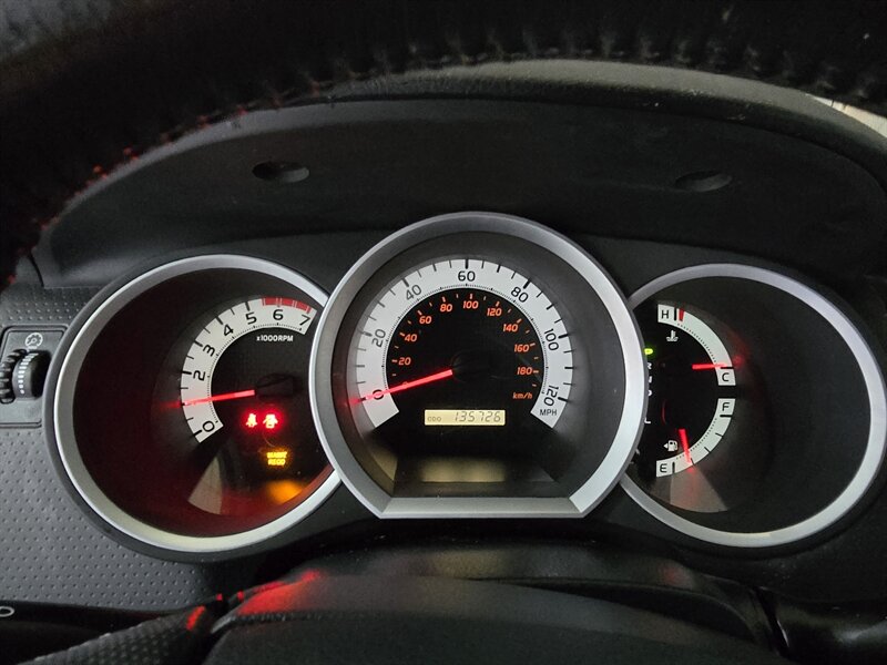 2015 Toyota Tacoma V6 - Photo 23 - Hamilton, OH 45015