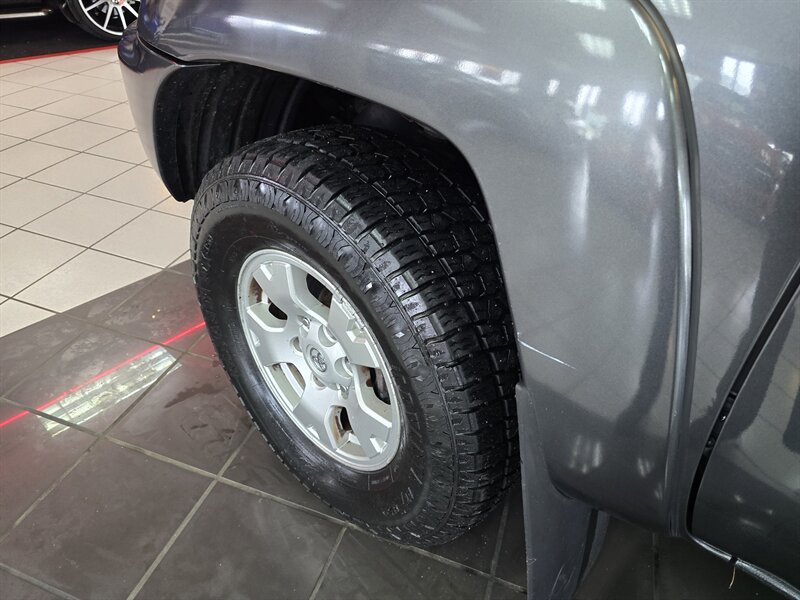 2015 Toyota Tacoma V6 - Photo 31 - Hamilton, OH 45015