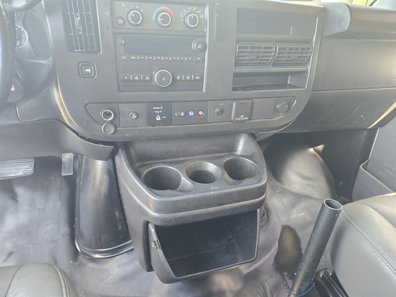 2019 Chevrolet Express 2500 3DR CARGO VAN /V6 - Photo 18 - Hamilton, OH 45015