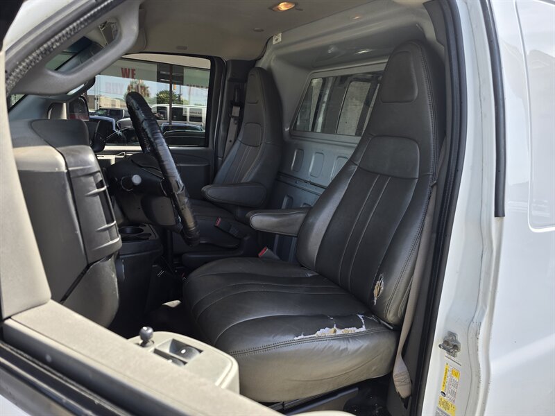 2019 Chevrolet Express 2500 3DR CARGO VAN /V6 - Photo 9 - Hamilton, OH 45015