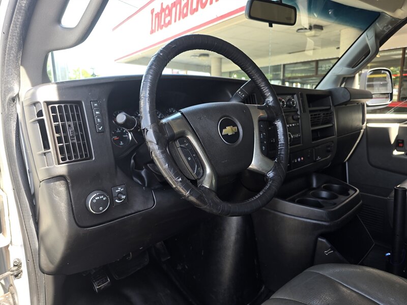 2019 Chevrolet Express 2500 3DR CARGO VAN /V6 - Photo 8 - Hamilton, OH 45015