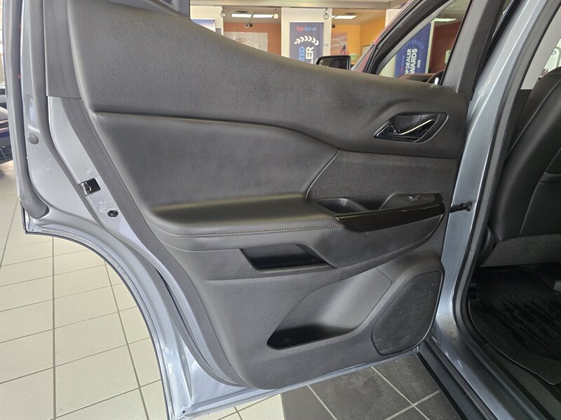 2021 GMC Acadia AT4 4DR SUV 4X4 - Photo 10 - Hamilton, OH 45015