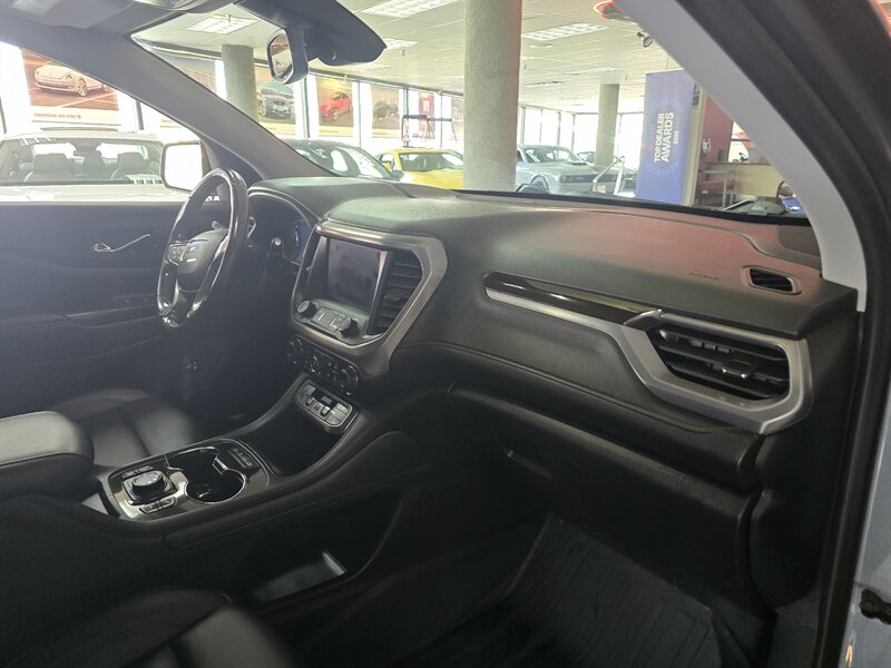 2021 GMC Acadia AT4 4DR SUV 4X4 - Photo 17 - Hamilton, OH 45015