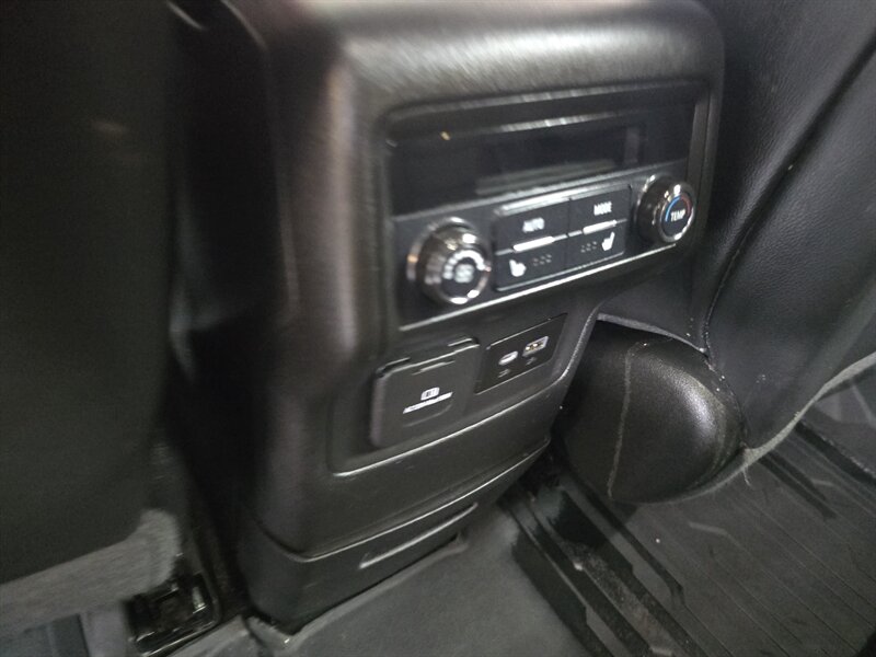 2021 GMC Acadia AT4 4DR SUV 4X4 - Photo 15 - Hamilton, OH 45015