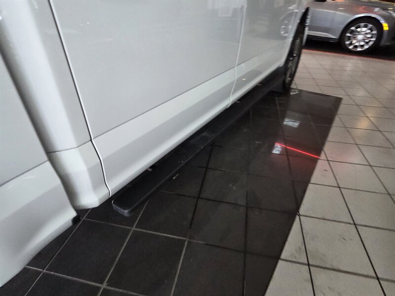2018 Ford F-150 XLT SUPER CREW 4X4 - Photo 30 - Hamilton, OH 45015