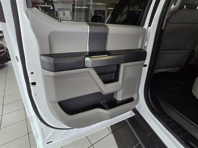 2018 Ford F-150 XLT SUPER CREW 4X4 - Photo 10 - Hamilton, OH 45015
