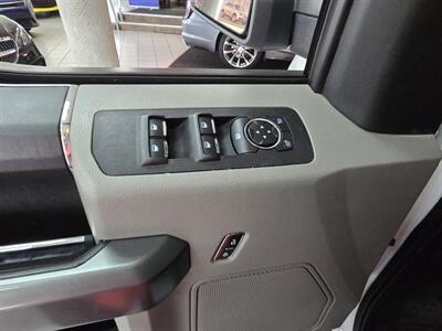 2018 Ford F-150 XLT SUPER CREW 4X4 - Photo 17 - Hamilton, OH 45015