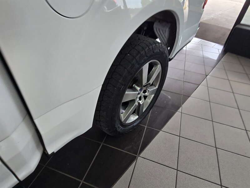 2018 Ford F-150 XLT SUPER CREW 4X4 - Photo 32 - Hamilton, OH 45015
