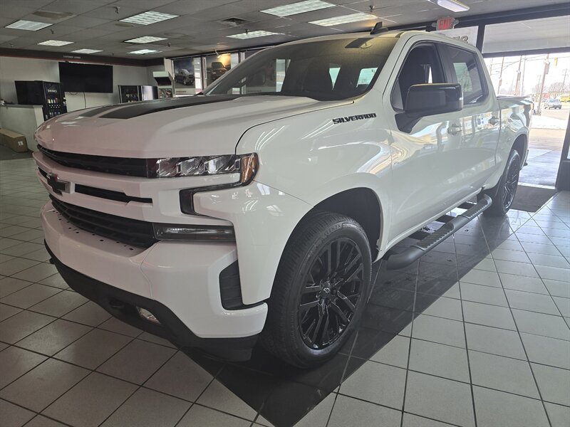 2021 Chevrolet Silverado 1500 RST 4DR CREW CAB 4X4/V8  