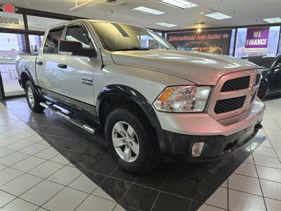 2016 RAM 1500 Outdoorsman 4DR CREW CAB 4X4/V8   - Photo 3 - Hamilton, OH 45015