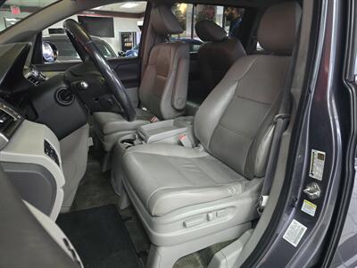 2016 Honda Odyssey Touring   - Photo 9 - Hamilton, OH 45015