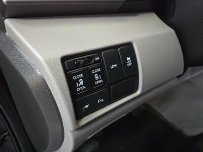 2016 Honda Odyssey Touring   - Photo 19 - Hamilton, OH 45015