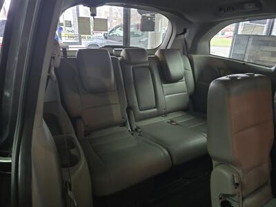 2016 Honda Odyssey Touring   - Photo 15 - Hamilton, OH 45015