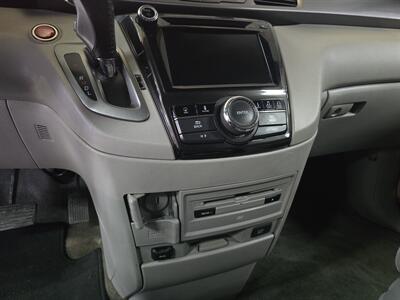 2016 Honda Odyssey Touring   - Photo 21 - Hamilton, OH 45015