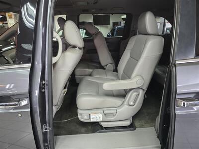 2016 Honda Odyssey Touring   - Photo 11 - Hamilton, OH 45015