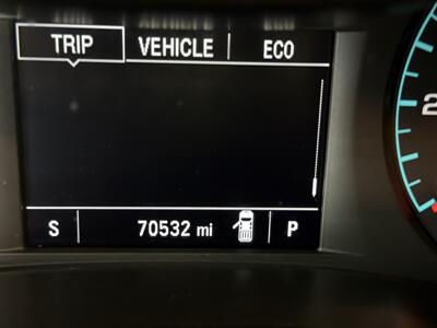 2021 Chevrolet Colorado LT-CREW CAB   - Photo 13 - Hamilton, OH 45015