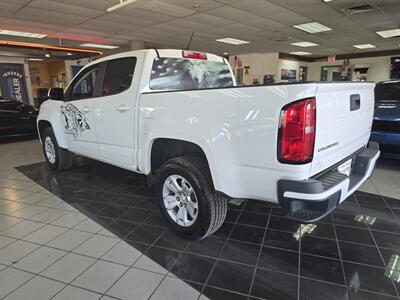2021 Chevrolet Colorado LT-CREW CAB   - Photo 6 - Hamilton, OH 45015