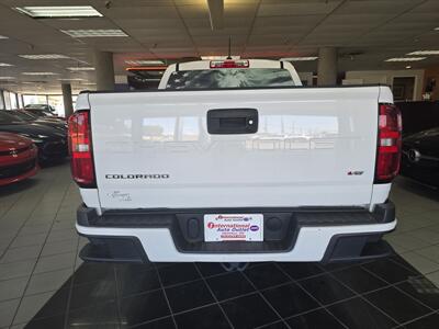 2021 Chevrolet Colorado LT-CREW CAB   - Photo 5 - Hamilton, OH 45015