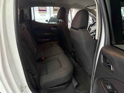 2021 Chevrolet Colorado LT-CREW CAB   - Photo 21 - Hamilton, OH 45015