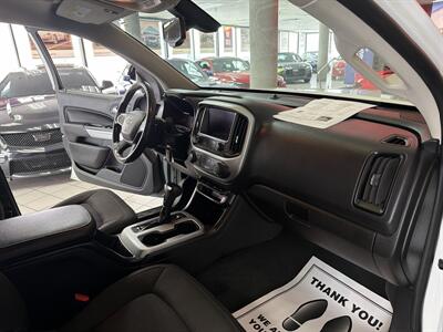 2021 Chevrolet Colorado LT-CREW CAB   - Photo 25 - Hamilton, OH 45015