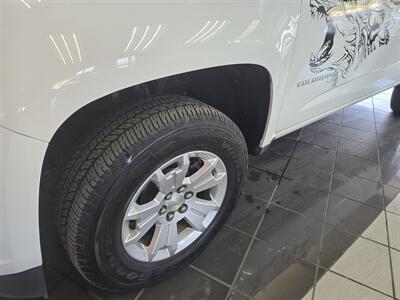 2021 Chevrolet Colorado LT-CREW CAB   - Photo 29 - Hamilton, OH 45015