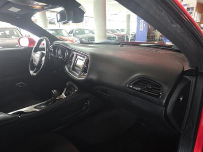 2015 Dodge Challenger SXT - Photo 17 - Hamilton, OH 45015