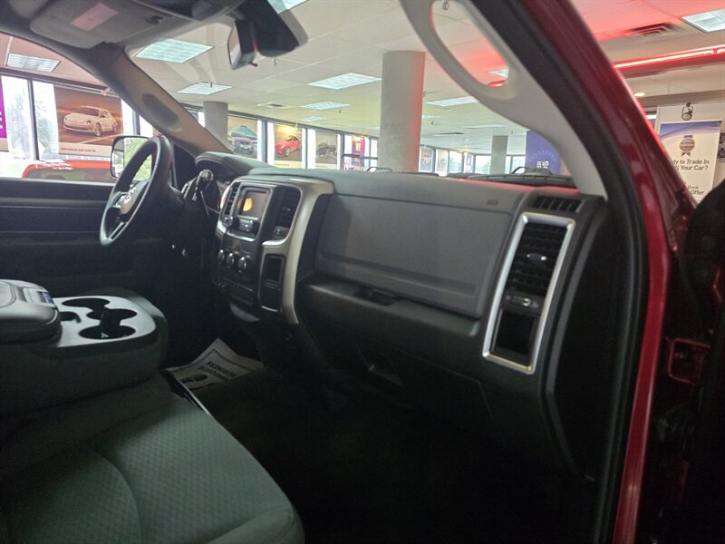 2015 RAM 2500 SLT CREW CAB4/ HEMI - Photo 13 - Hamilton, OH 45015
