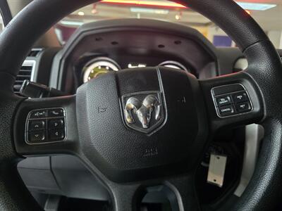 2015 RAM 2500 SLT CREW CAB4/ HEMI - Photo 20 - Hamilton, OH 45015