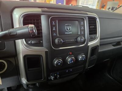 2015 RAM 2500 SLT CREW CAB4/ HEMI - Photo 21 - Hamilton, OH 45015