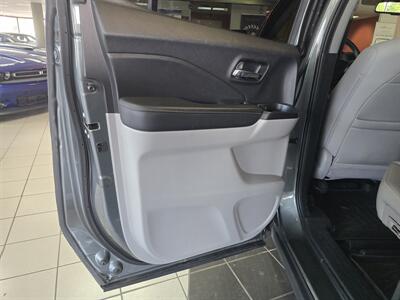 2019 Honda Ridgeline RTL-E 4DR CREW CAB 4X4   - Photo 10 - Hamilton, OH 45015