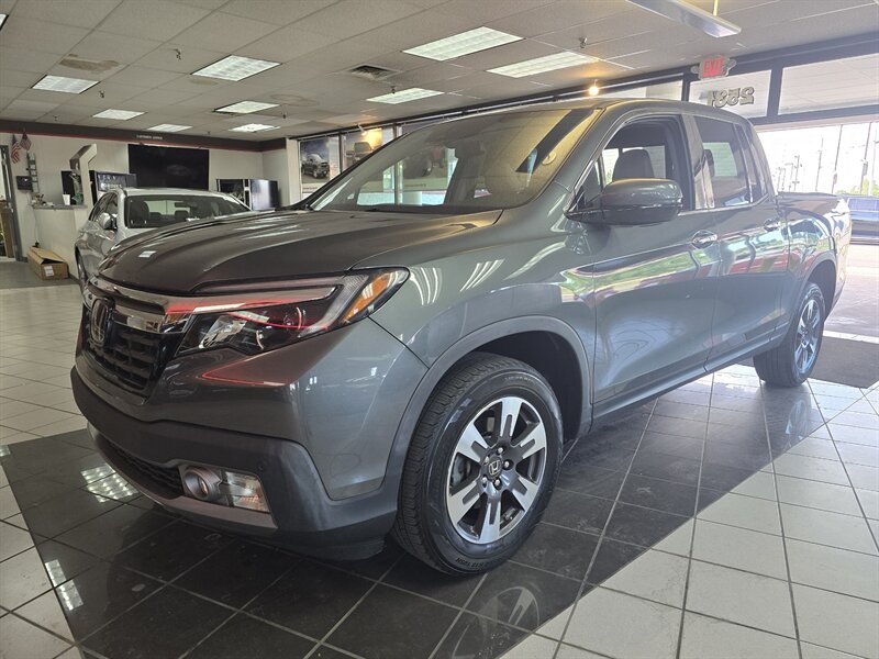 2019 Honda Ridgeline RTL-E 4DR CREW CAB 4X4   - Photo 1 - Hamilton, OH 45015
