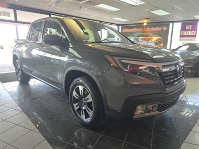 2019 Honda Ridgeline RTL-E 4DR CREW CAB 4X4   - Photo 3 - Hamilton, OH 45015