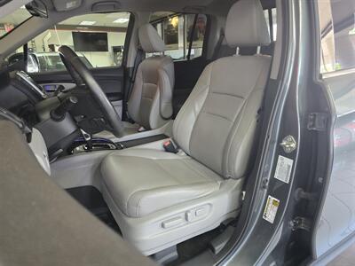 2019 Honda Ridgeline RTL-E 4DR CREW CAB 4X4   - Photo 9 - Hamilton, OH 45015