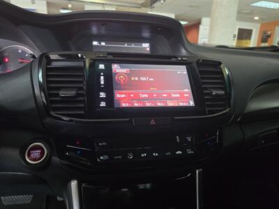 2017 Honda Accord EX 2DR COUPE   - Photo 21 - Hamilton, OH 45015