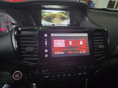 2017 Honda Accord EX 2DR COUPE   - Photo 18 - Hamilton, OH 45015