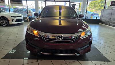 2017 Honda Accord LX   - Photo 2 - Hamilton, OH 45015