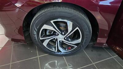2017 Honda Accord LX   - Photo 29 - Hamilton, OH 45015