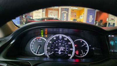 2017 Honda Accord LX   - Photo 11 - Hamilton, OH 45015