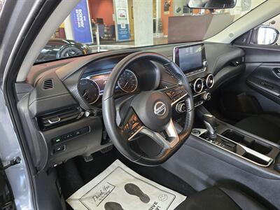2022 Nissan Sentra SV 4DR SEDAN   - Photo 8 - Hamilton, OH 45015