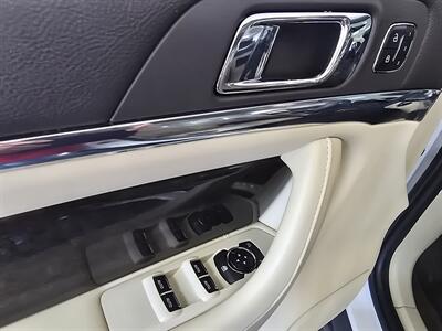 2015 Lincoln MKS EcoBoost 4DR SEDAN AWD   - Photo 18 - Hamilton, OH 45015