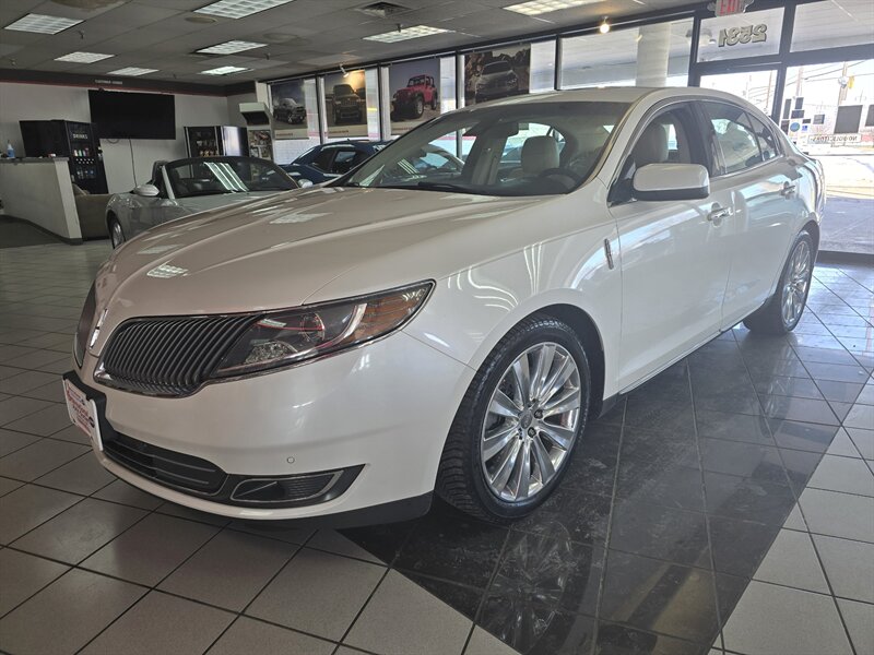 2015 Lincoln MKS Base