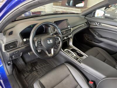 2022 Honda Accord Hybrid Sport 4DR SEDAN   - Photo 9 - Hamilton, OH 45015