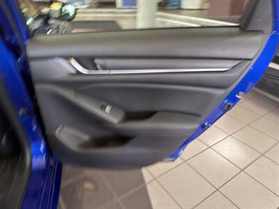 2022 Honda Accord Hybrid Sport 4DR SEDAN   - Photo 21 - Hamilton, OH 45015