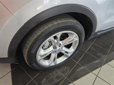 2015 Ford Explorer Limited 4DR SUV 4X4   - Photo 35 - Hamilton, OH 45015