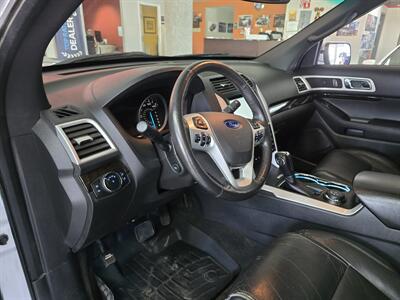 2015 Ford Explorer Limited 4DR SUV 4X4   - Photo 8 - Hamilton, OH 45015